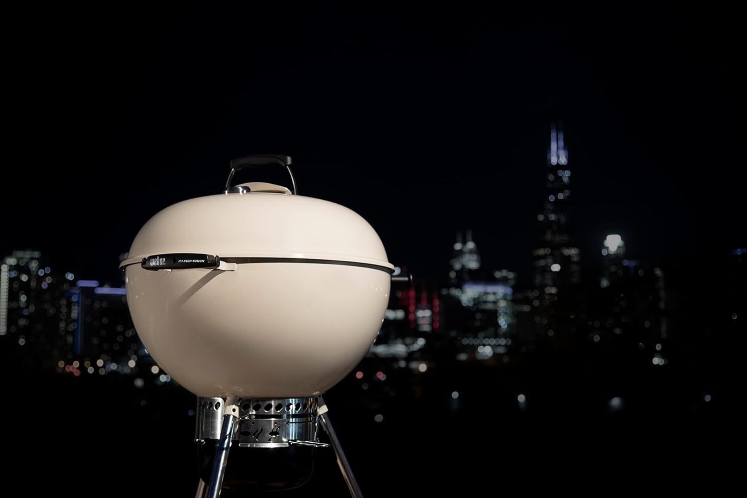 image:imageWeber MasterTouch Charcoal Grill 22Inch BlackIvory