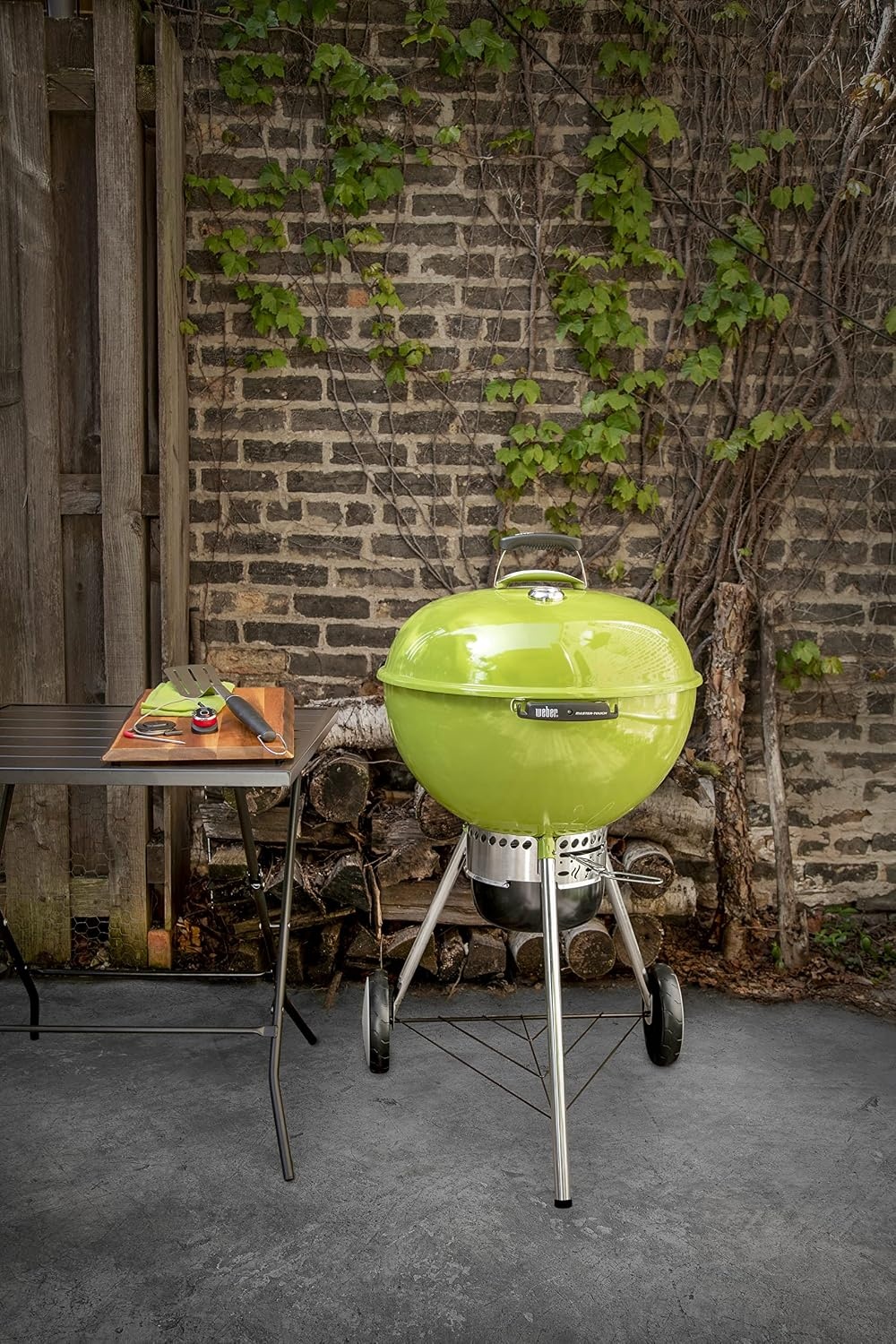 image:imageWeber MasterTouch Charcoal Grill 22Inch BlackSpring Green