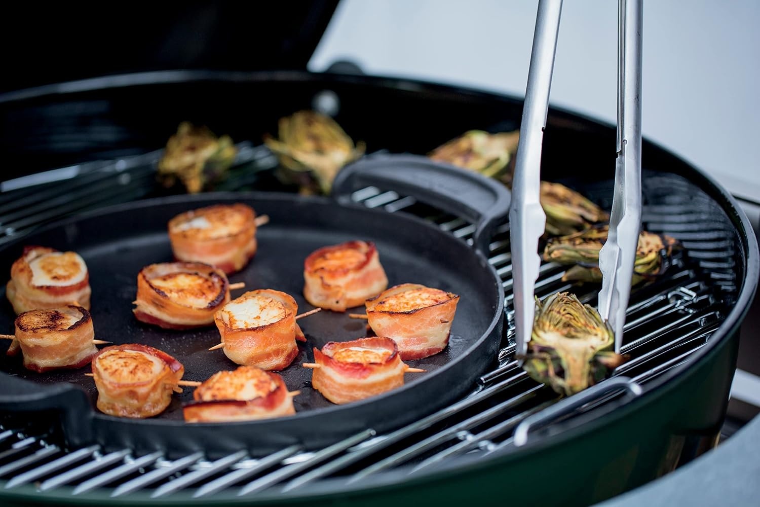 image:imageWeber MasterTouch Charcoal Grill 22Inch BlackSpring Green