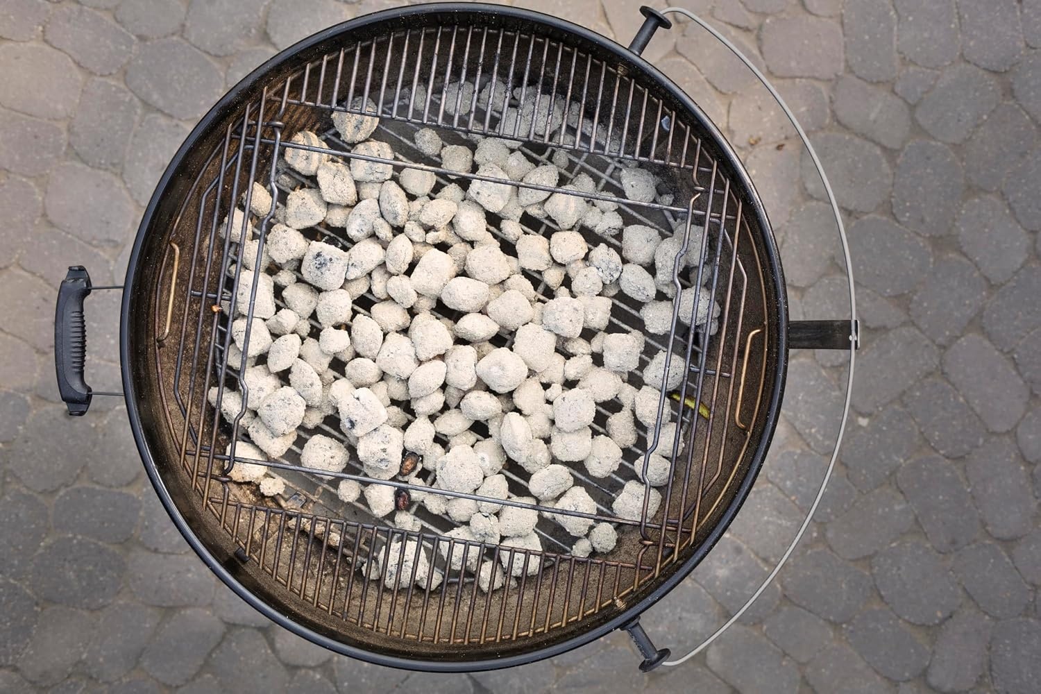 image:imageWeber MasterTouch Charcoal Grill 26Inch Black