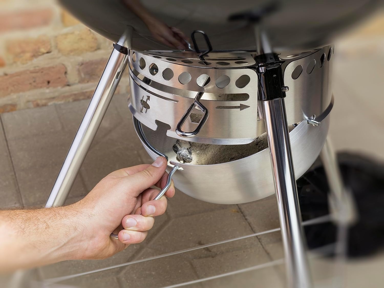 image:imageWeber OneTouch Cleaning System Replacement Kit for 22 Charcoal GrillsMiniv86