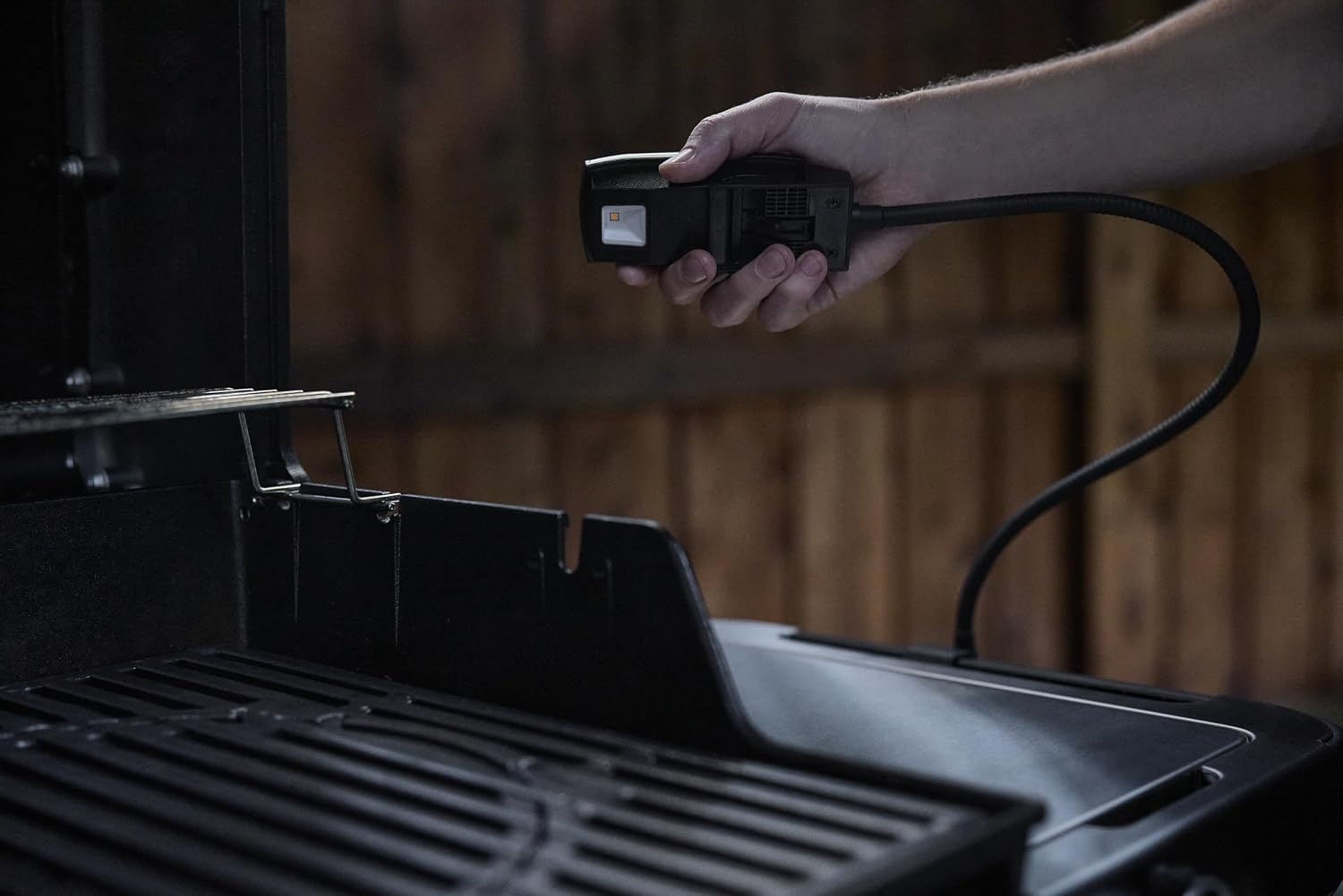 image:imageWeber Works Flex Light Make Nighttime Grilling Easier